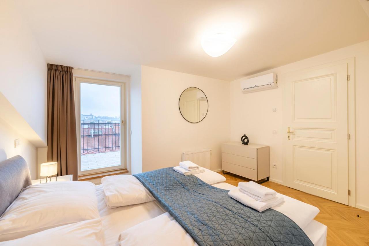 Petrin Tower Residence Прага Экстерьер фото