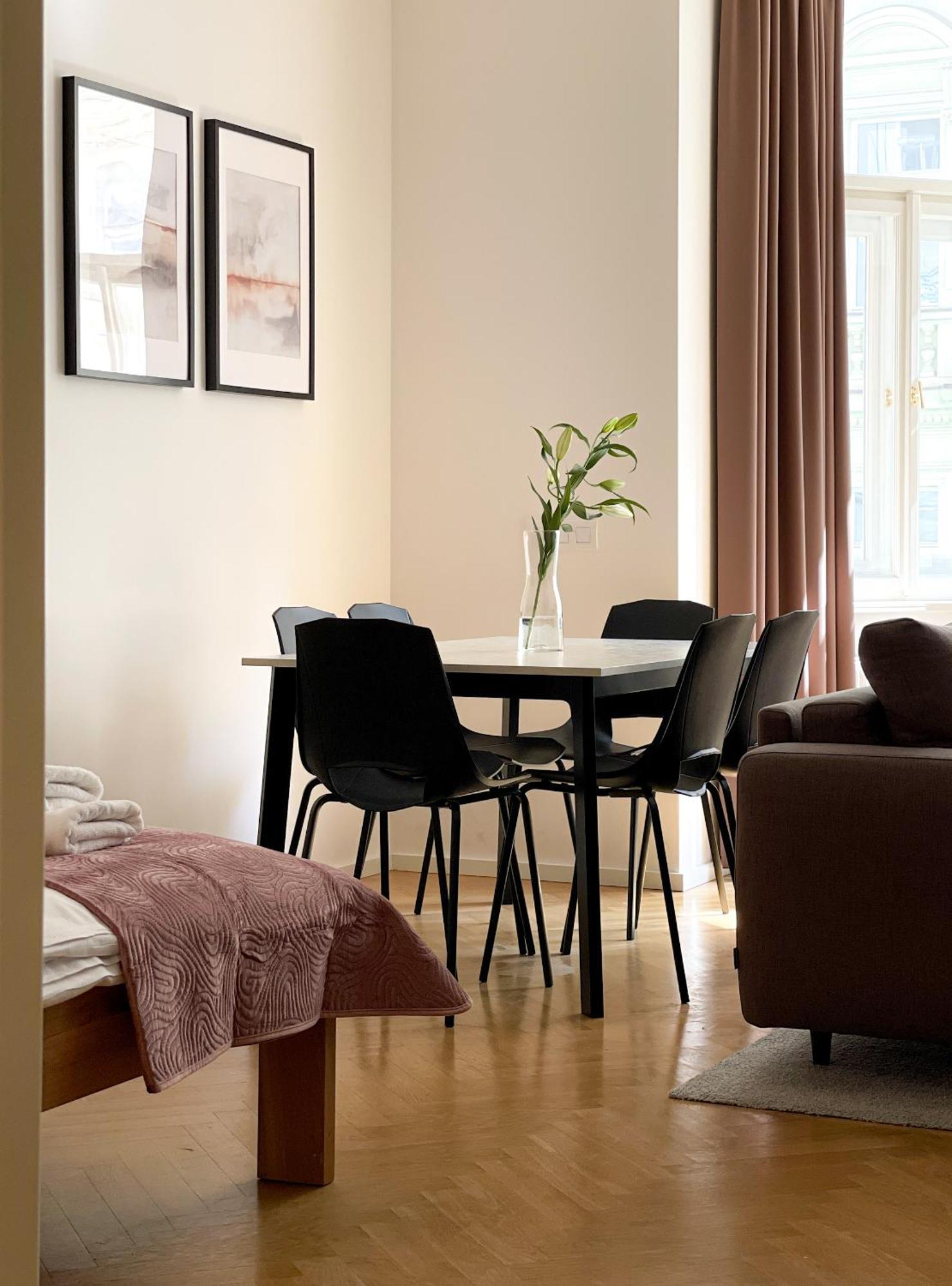 Petrin Tower Residence Прага Экстерьер фото